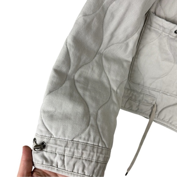 JOIE Cropped Quilted Bomber Barn Jacket Size Small - Picture 4 of 5